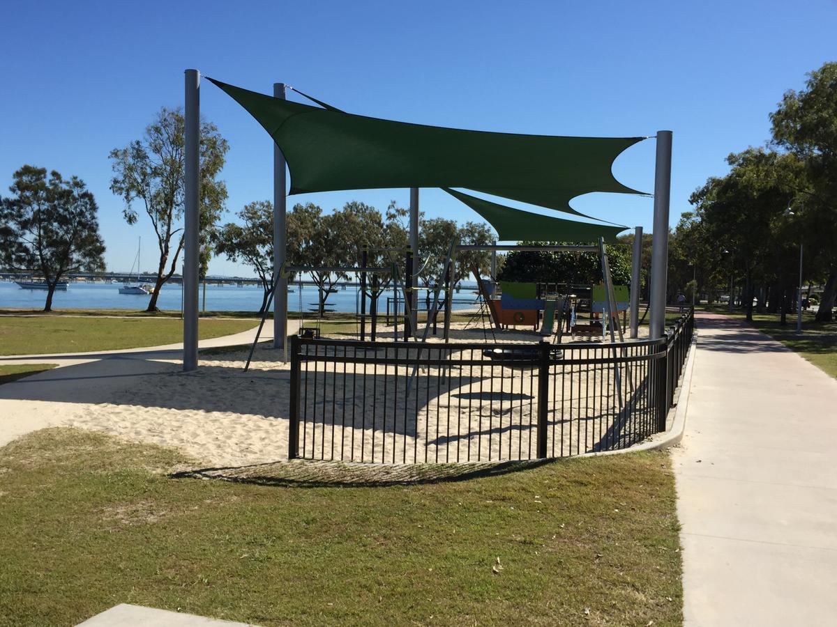 Bribie Waterways Motel Bongaree Kültér fotó
